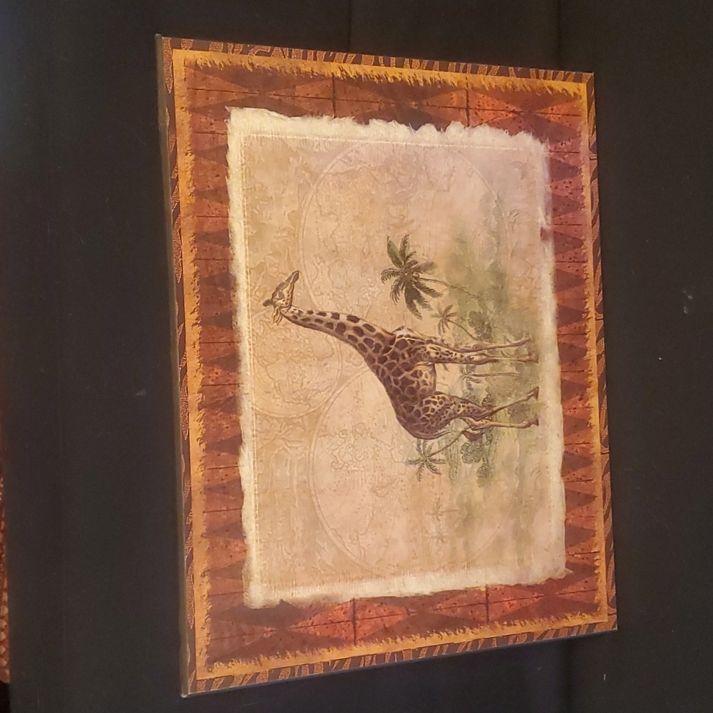 Giraffe wall art